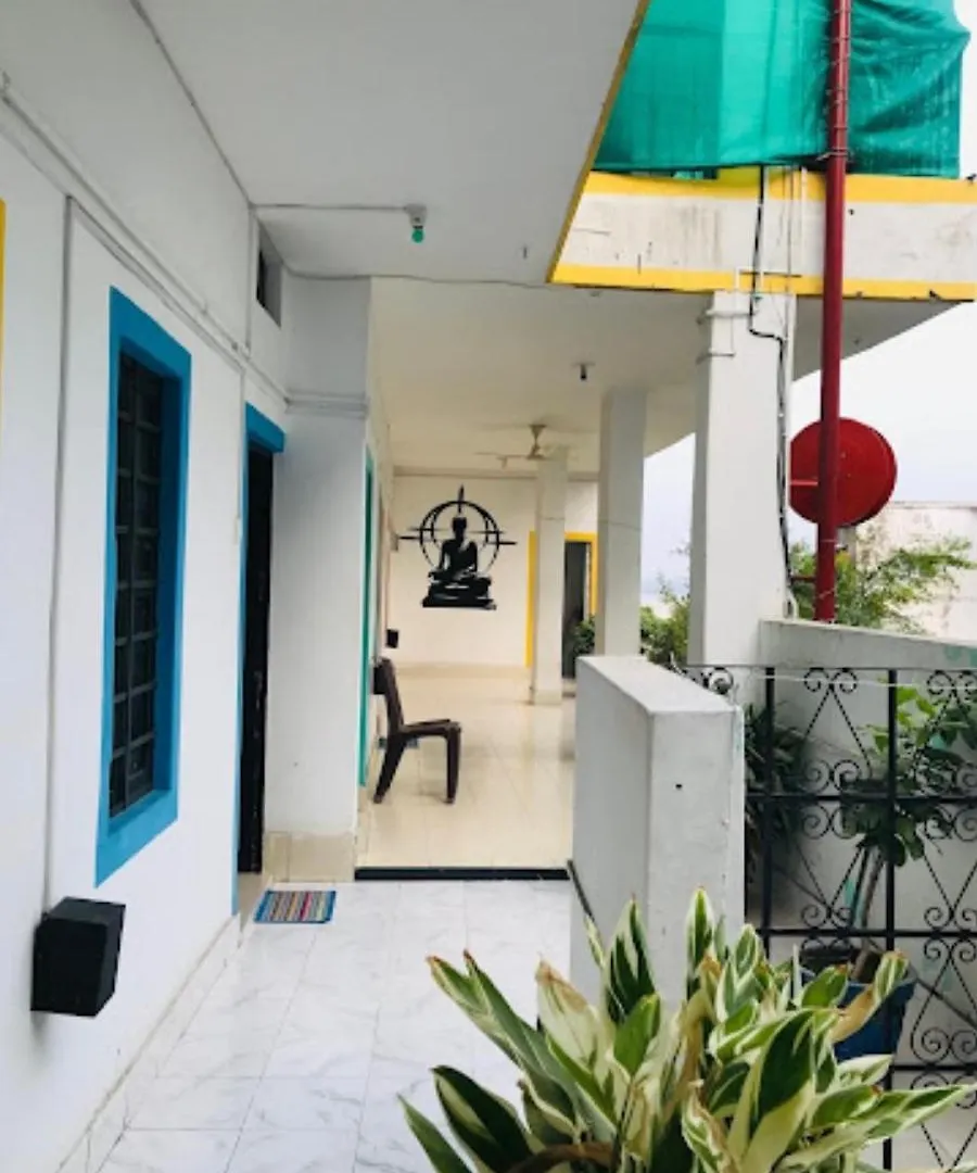 Hostelavie فاراناسي