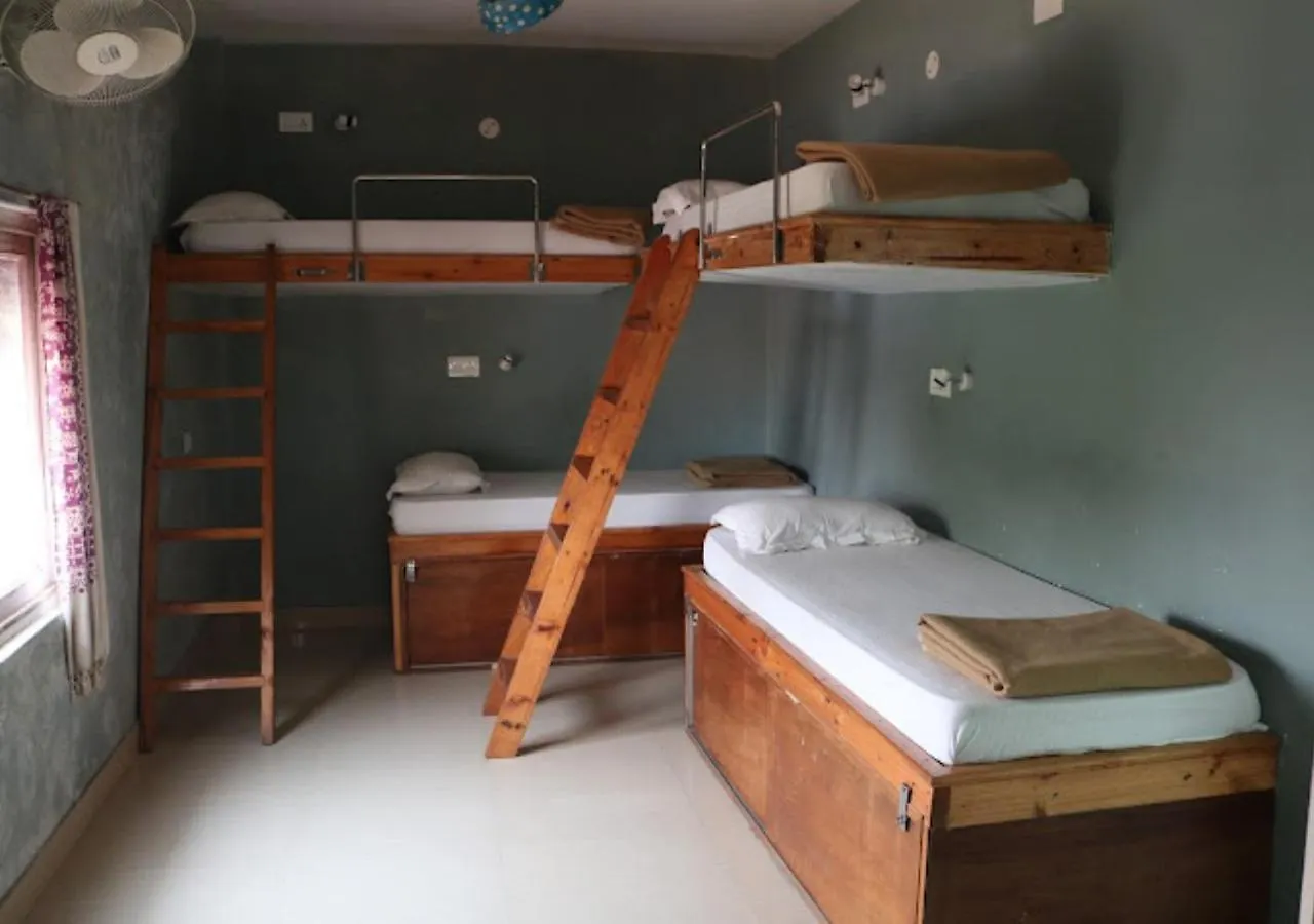 **** فندق Hostelavie فاراناسي الهند